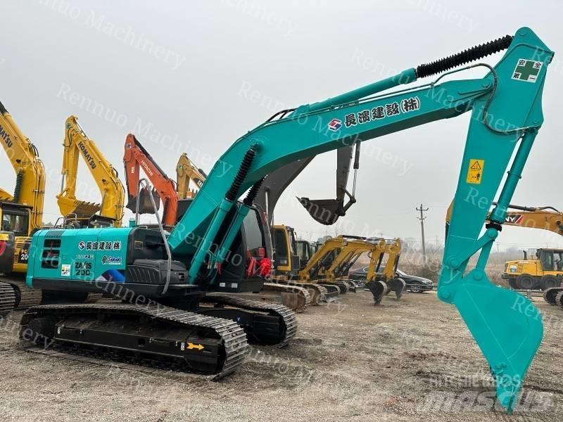Hitachi ZX 200 Telakaivukoneet