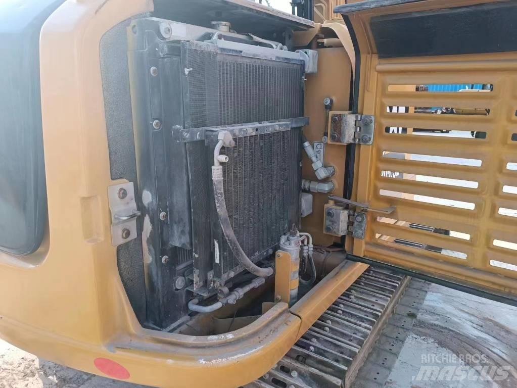 CAT 305.5 Minikaivukoneet < 7t