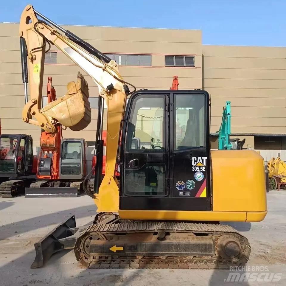 CAT 305.5 Minikaivukoneet < 7t