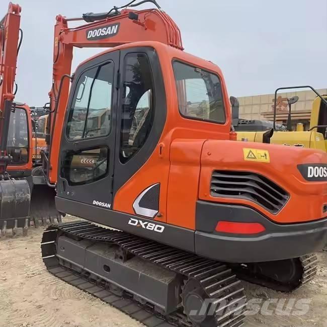 Doosan DX 80 Midikaivukoneet 7t - 12t