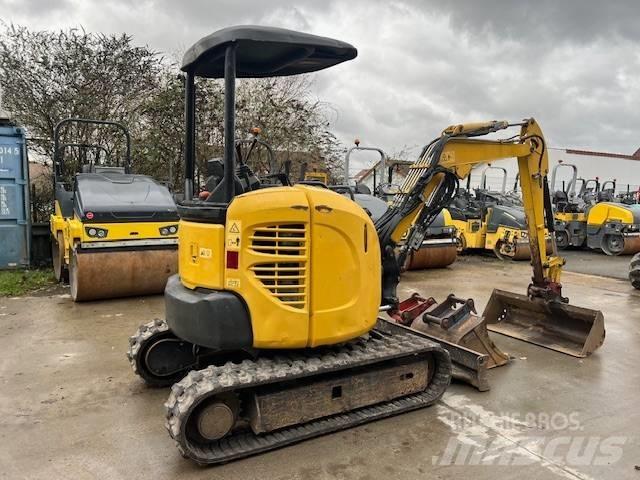 Komatsu PC 26 MR-3 Minikaivukoneet < 7t