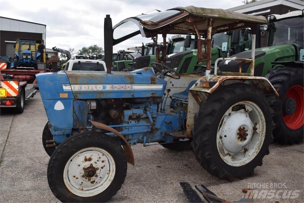 Ford 2000 Traktorit