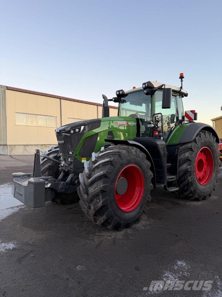 Fendt 933 Vario Traktorit