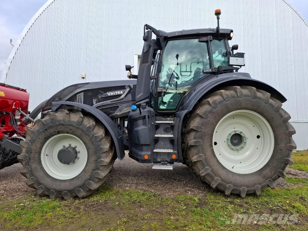 Valtra Q 305 Traktorit