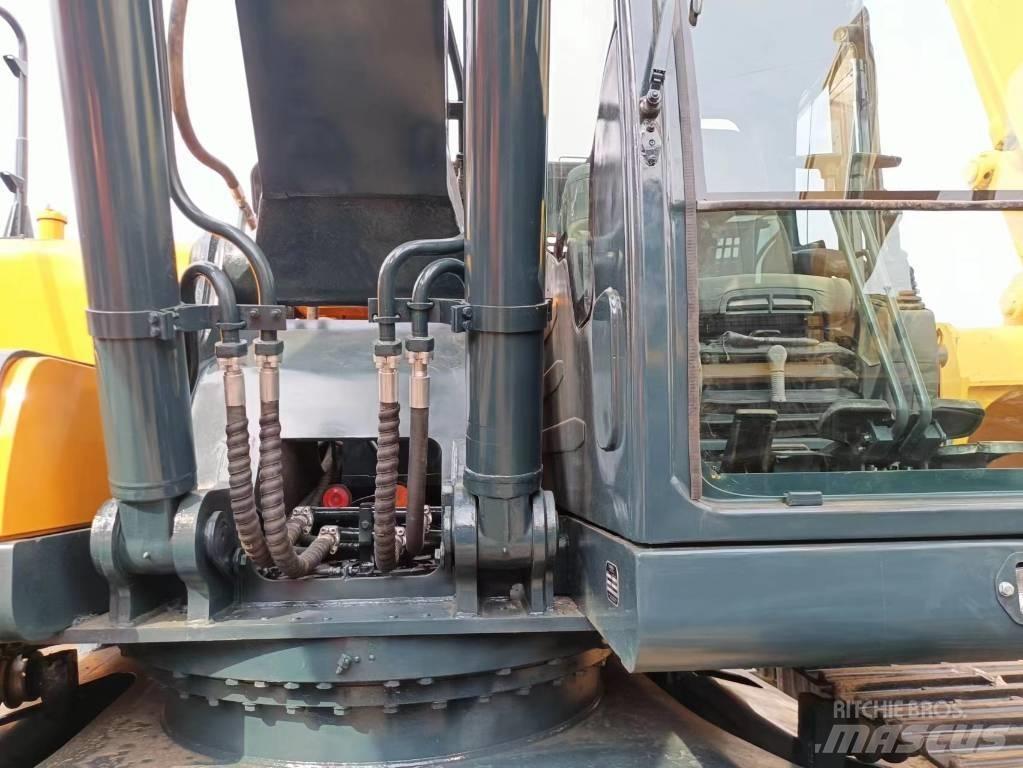 Hyundai 305-9 Telakaivukoneet