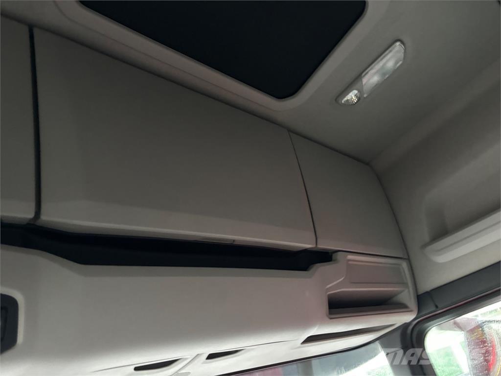 Scania R 450 Vetopöytäautot