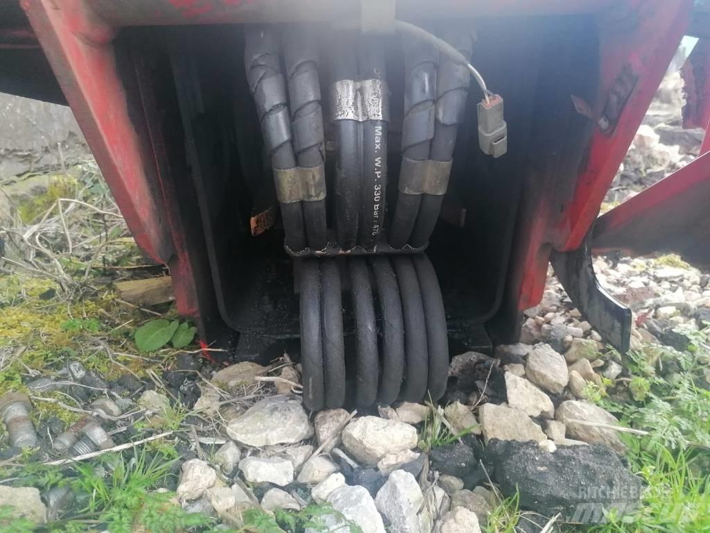 Manitou MT 1740 arm Puomit