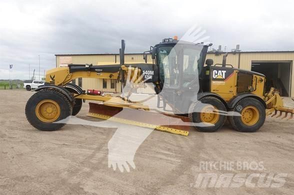 CAT 140M Tiehöylät