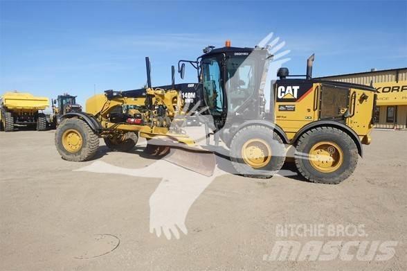 CAT 140M AWD Tiehöylät