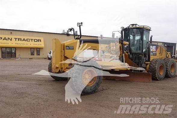 CAT 14M Tiehöylät