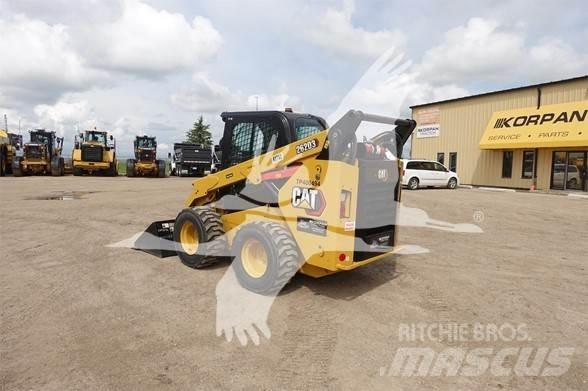 CAT 262D3 Liukuohjatut kuormaajat