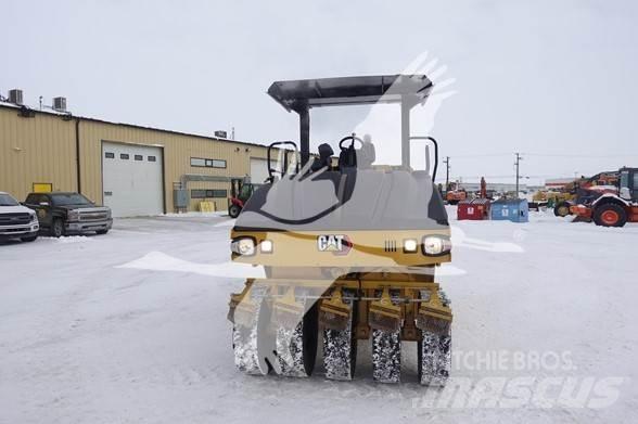CAT CW16 Kumipyöräjyrät