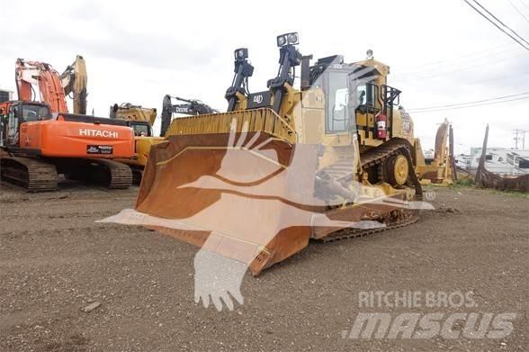 CAT D9 Telaketjupuskutraktorit