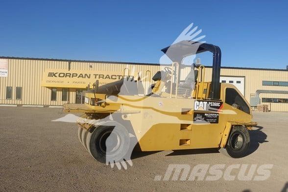 CAT PS-360C Kumipyöräjyrät