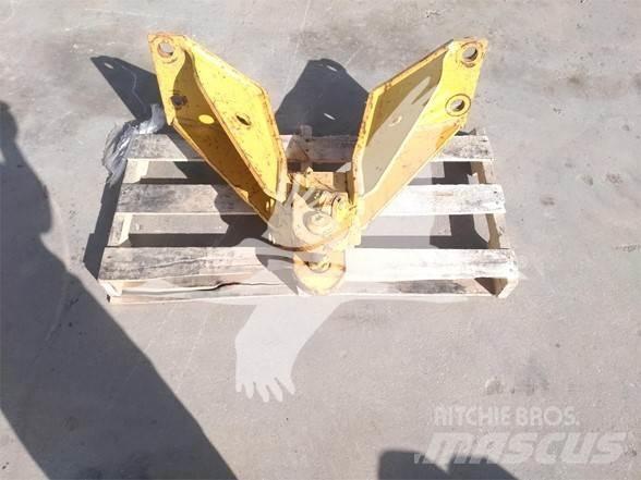 Komatsu  Muut