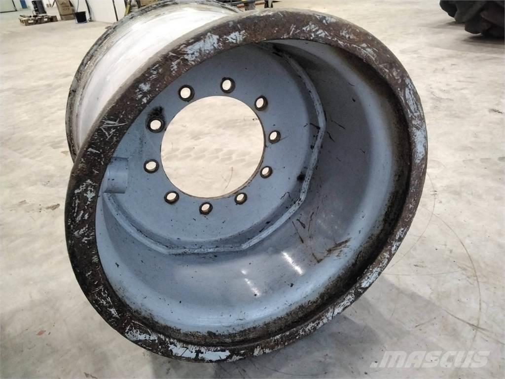 Valmet 890 20x26,5 Renkaat ja vanteet