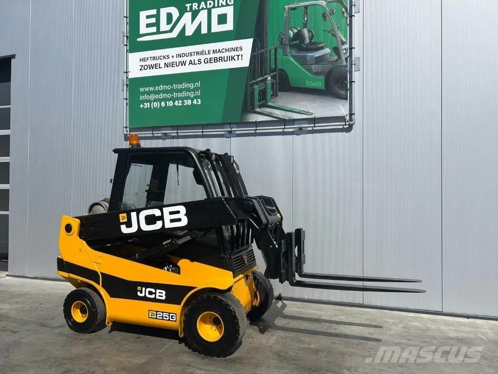 JCB TLT25 Heftruck Nestekaasutrukit