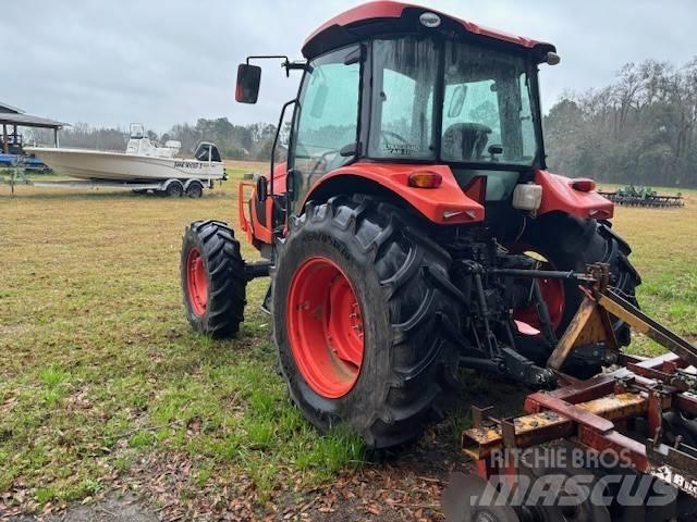 Kubota M5-111HD12 Traktorit
