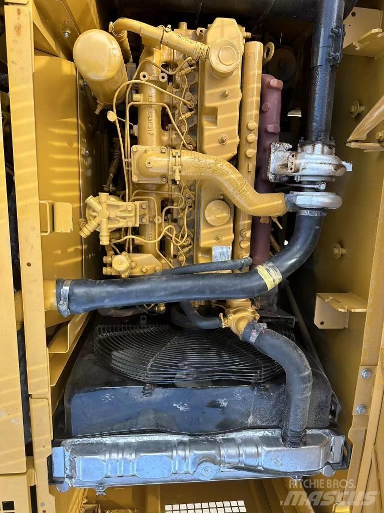 CAT 320 C L Telakaivukoneet