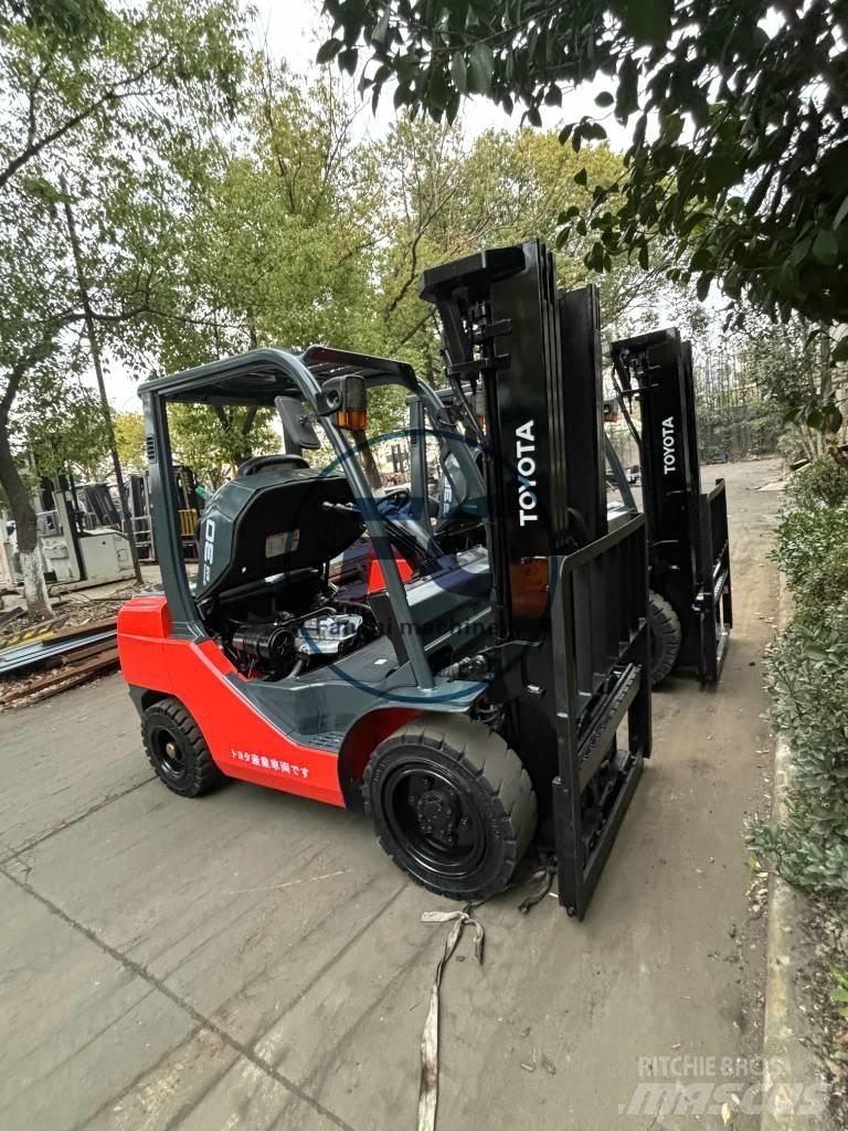 Toyota FDZN 30 Dieseltrukit