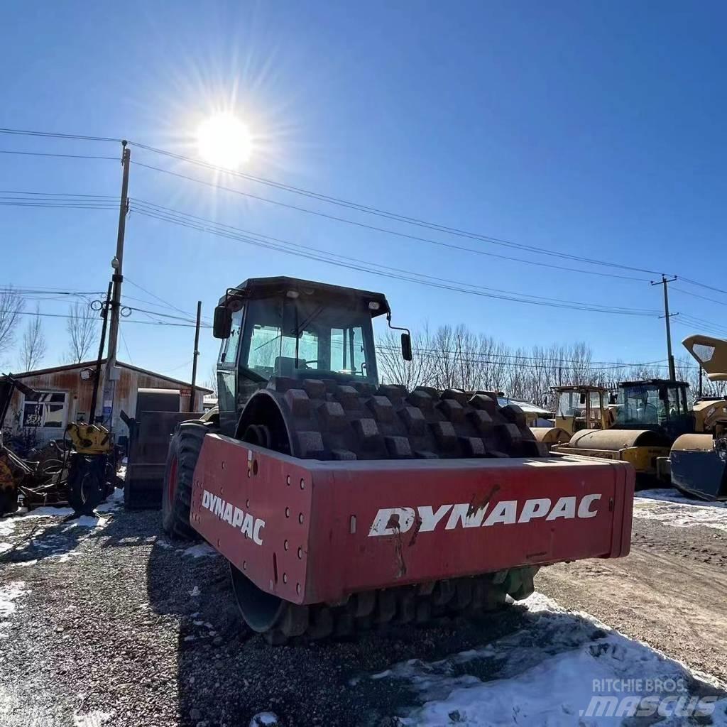 Dynapack CA702 Yksivalssijyrät