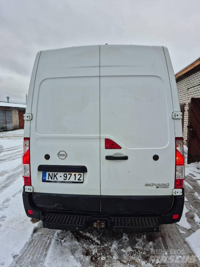 Opel Movano Pakettiautot
