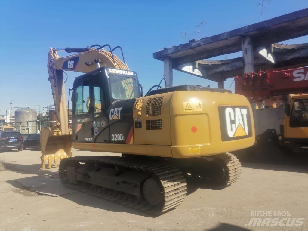 CAT 320 D Telakaivukoneet