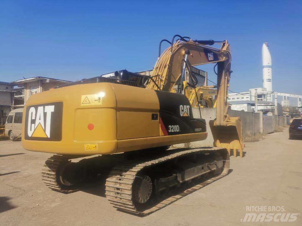 CAT 320 D Telakaivukoneet