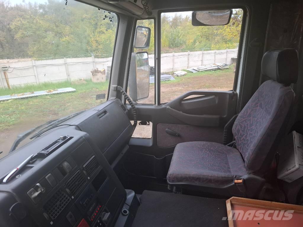 Iveco Trakker 440 Sora- ja kippiautot