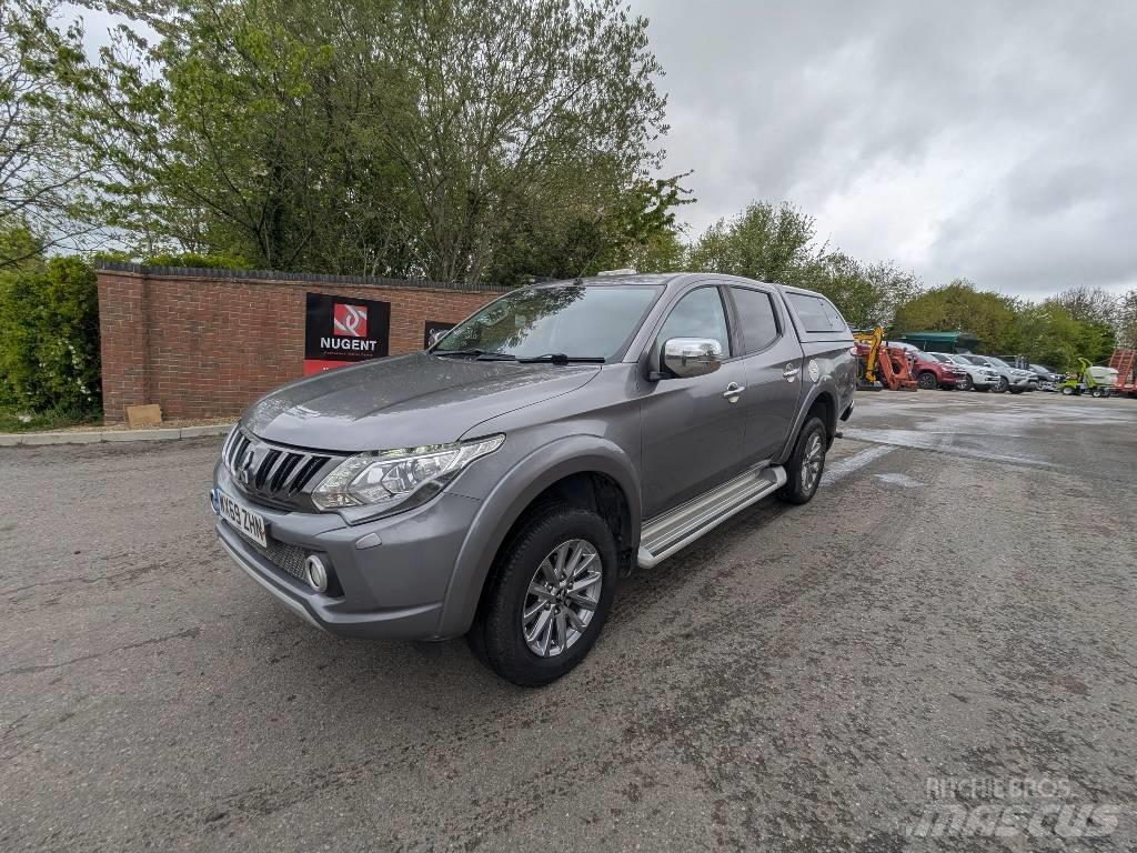 Mitsubishi L 200 Henkilöautot
