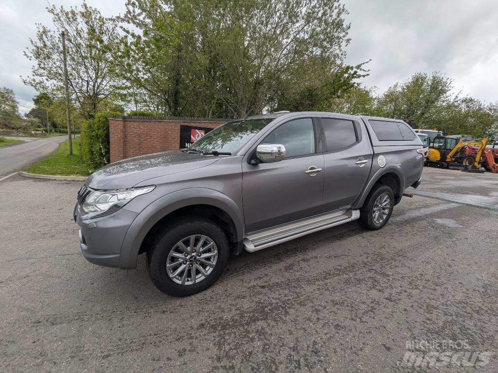 Mitsubishi L 200 Henkilöautot