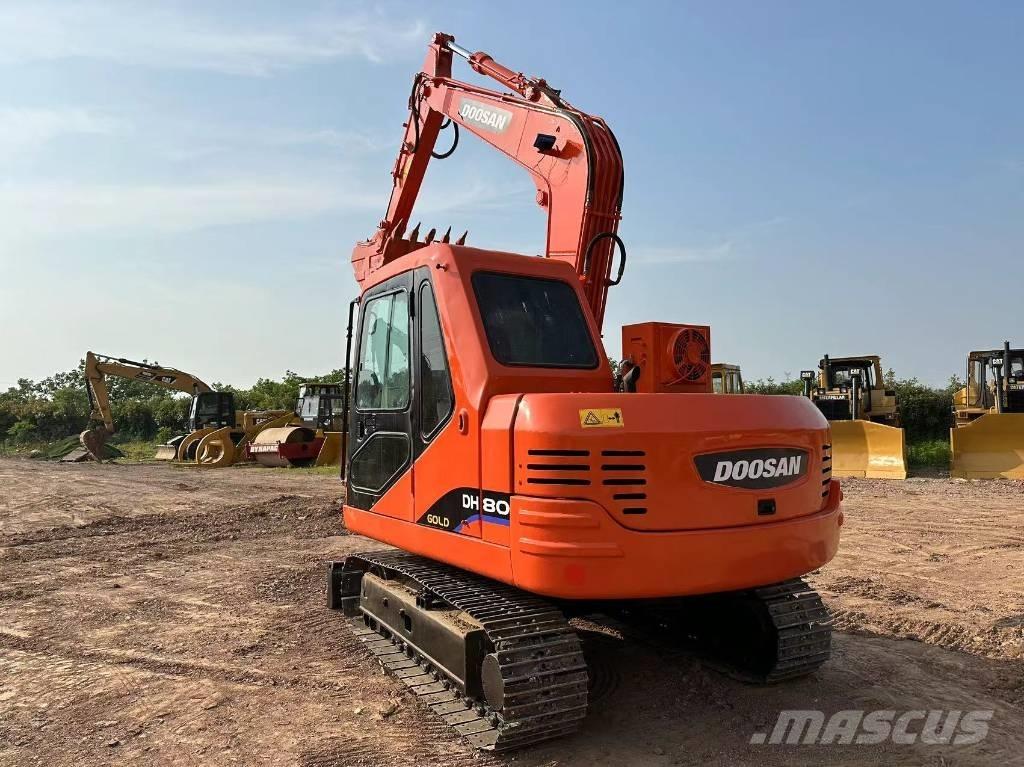 Doosan DH 80 Midikaivukoneet 7t - 12t