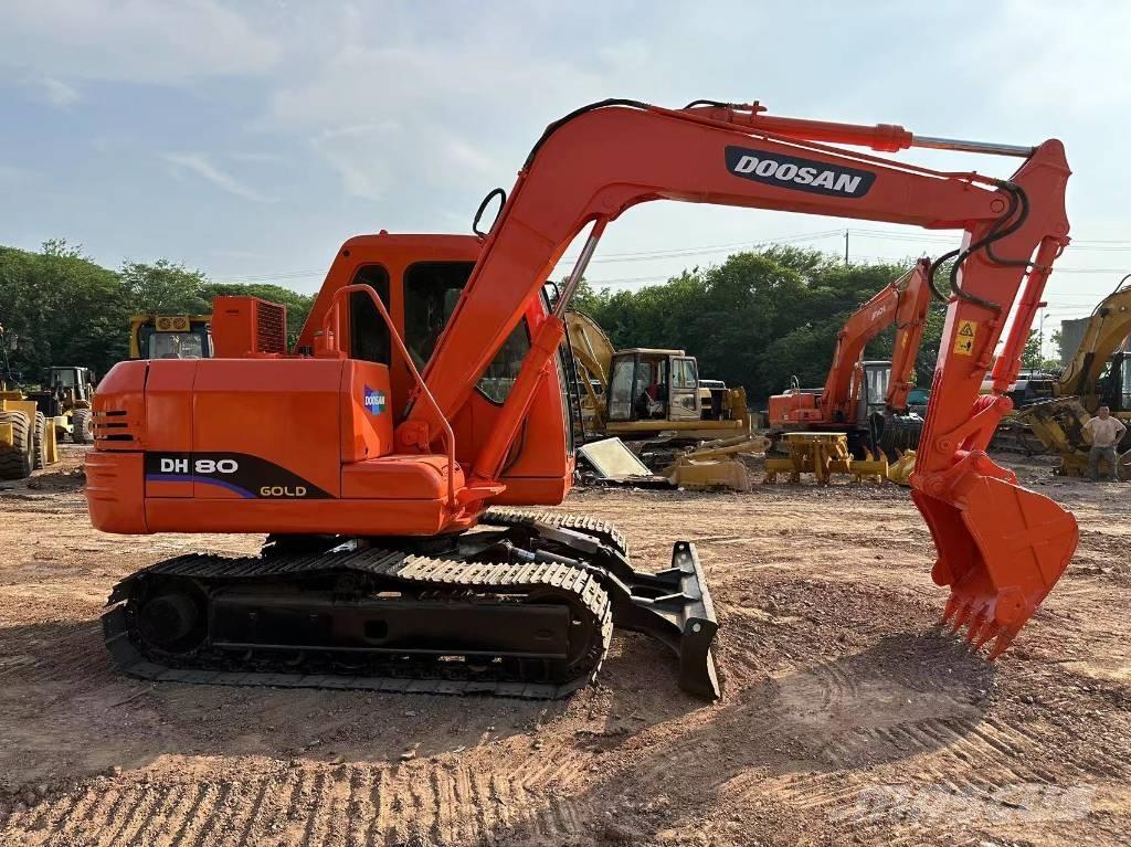 Doosan DH 80 Midikaivukoneet 7t - 12t