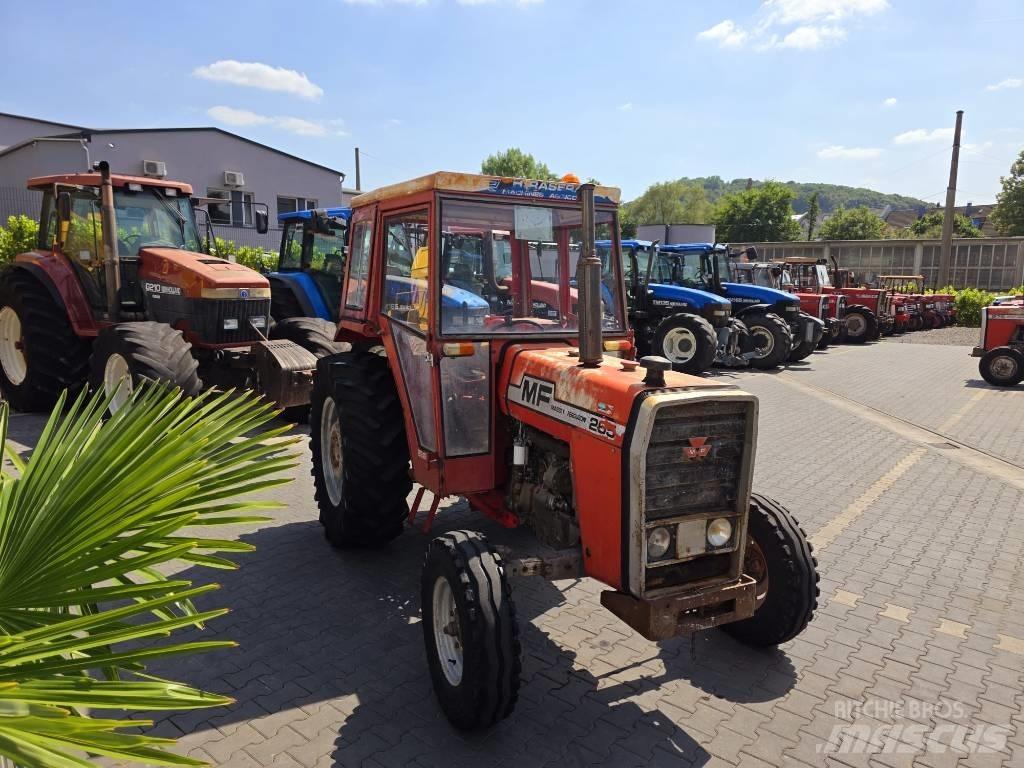 Massey Ferguson 265 Traktorit