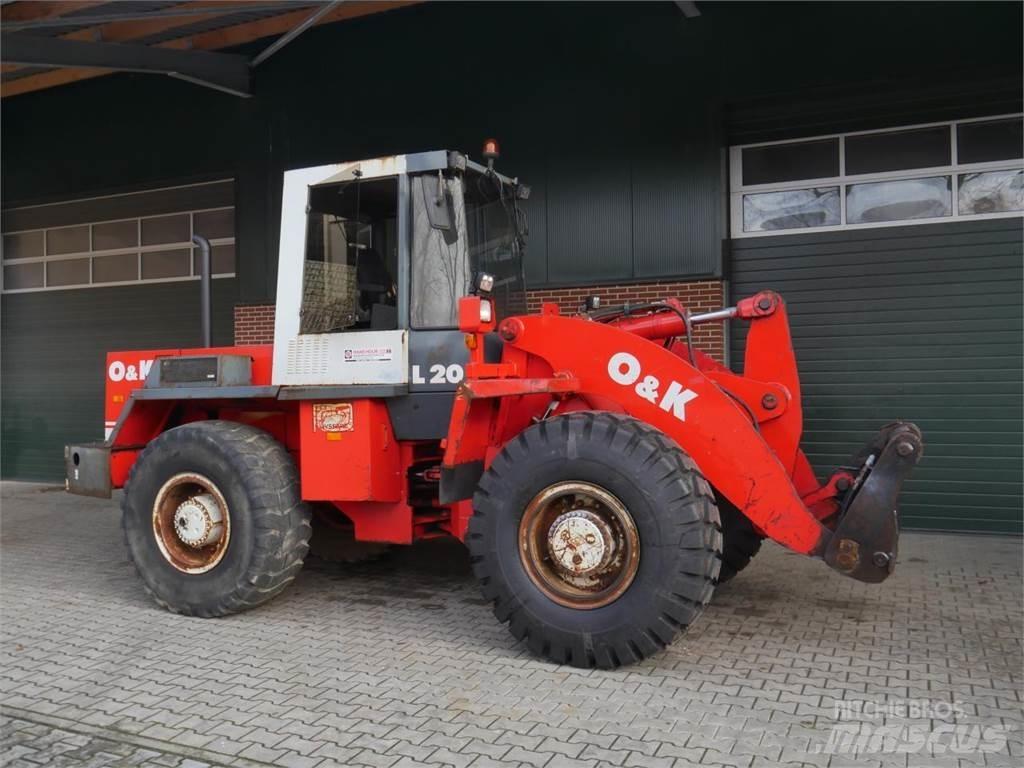 O&K L20 Pyöräkuormaajat