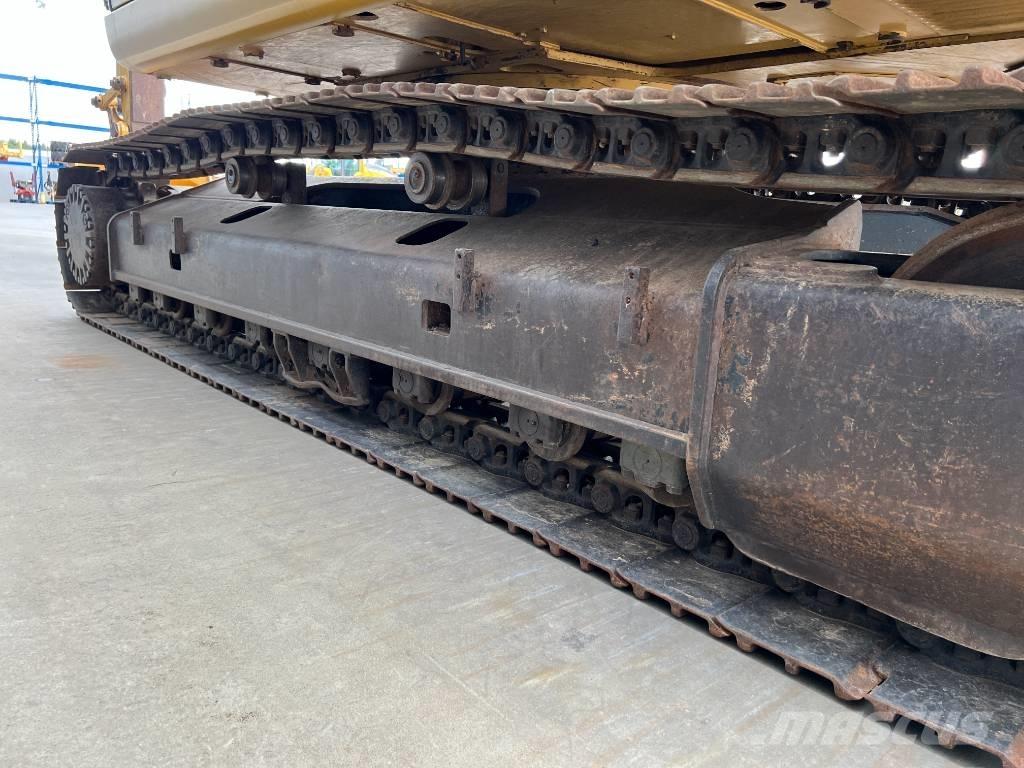 CAT 323D LN Telakaivukoneet