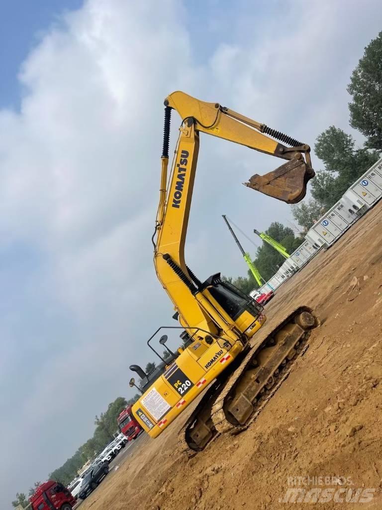 Komatsu PC 220-8 Telakaivukoneet