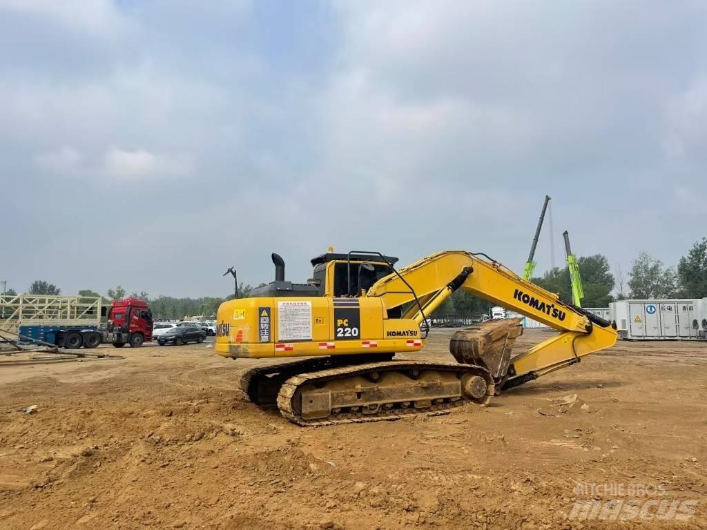 Komatsu PC 220-8 Telakaivukoneet