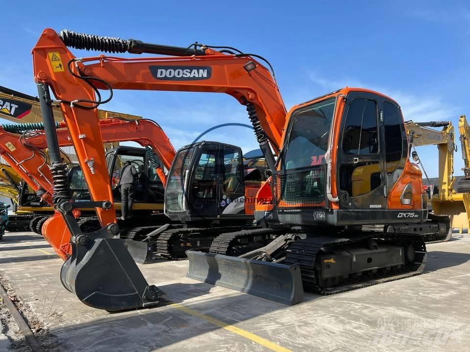 Doosan DX 75-9 C Telakaivukoneet