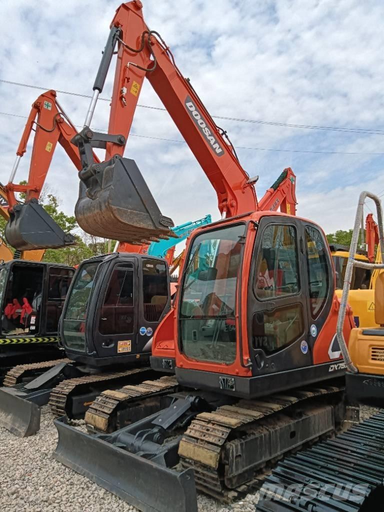Doosan DX 75 Telakaivukoneet