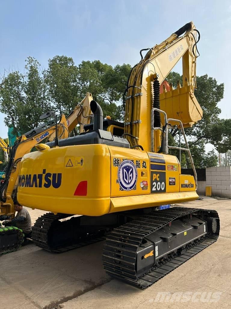 Komatsu PC 200-8N1 Midikaivukoneet 7t - 12t