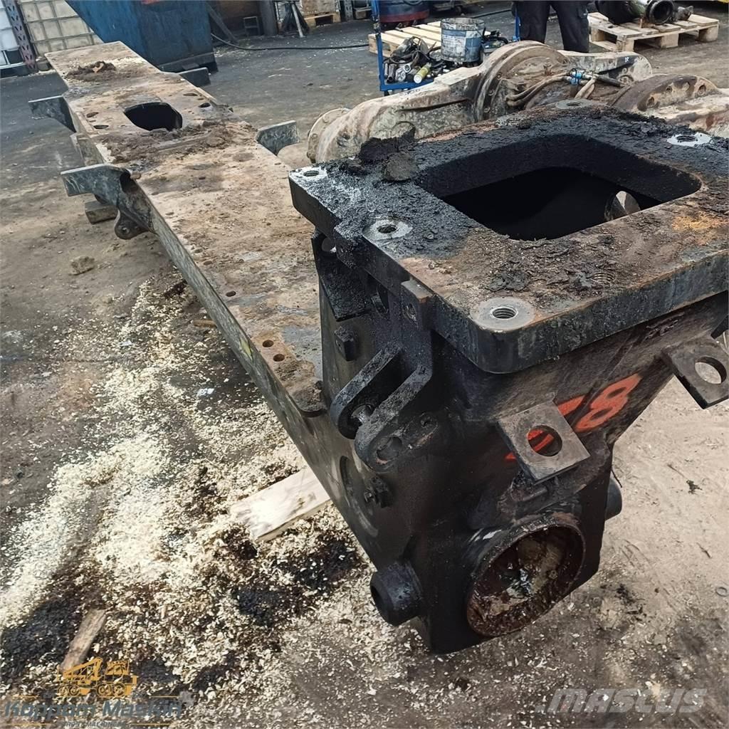 Komatsu 840tx Muut
