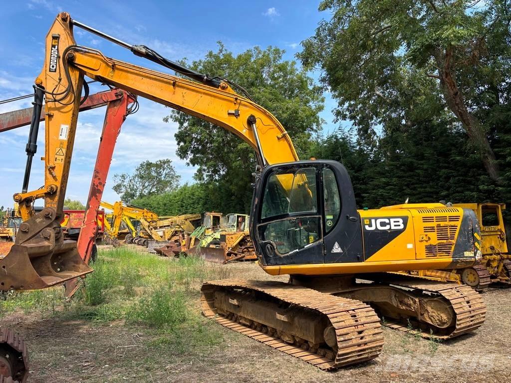 JCB JS 220 LC Telakaivukoneet