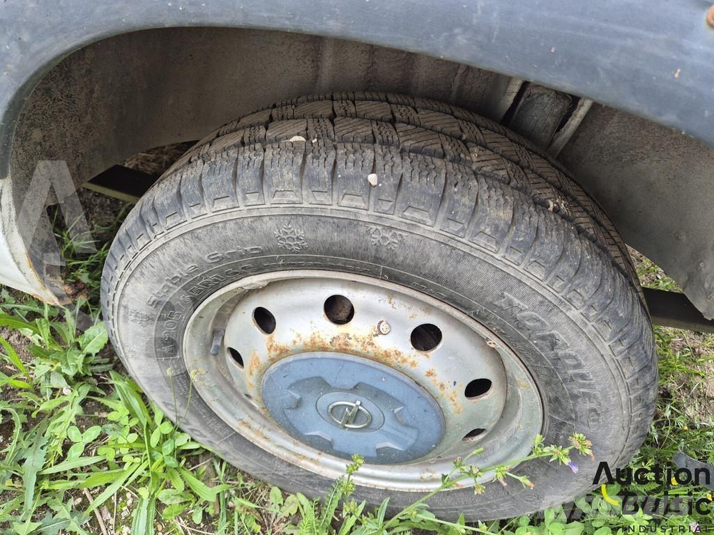 Opel Movano Pakettiautot