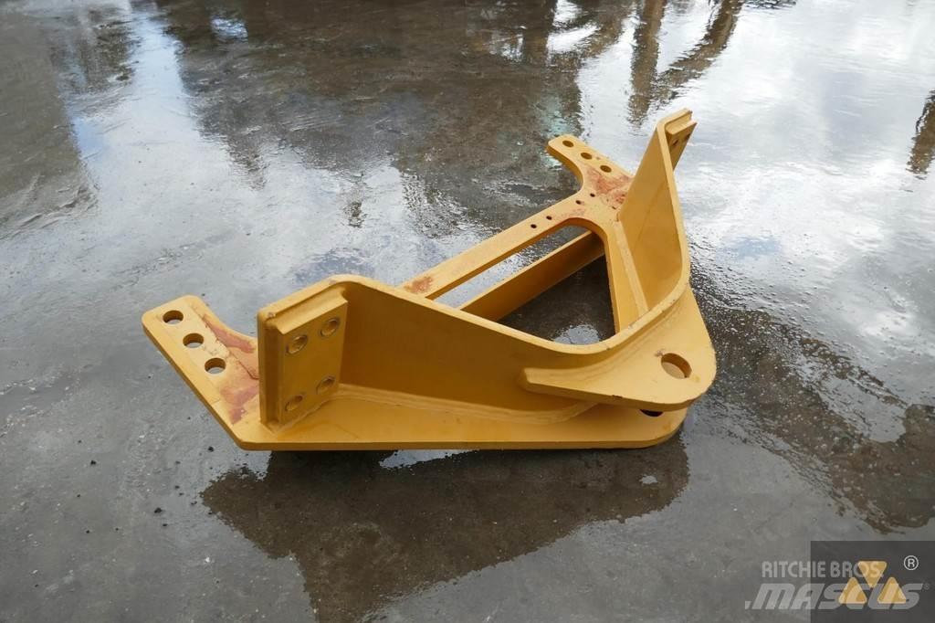CAT 140M3 Drawbar Muut