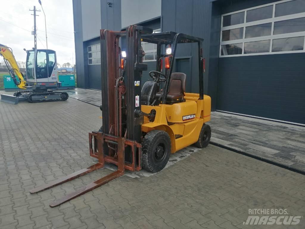 CAT DP 25 K Dieseltrukit