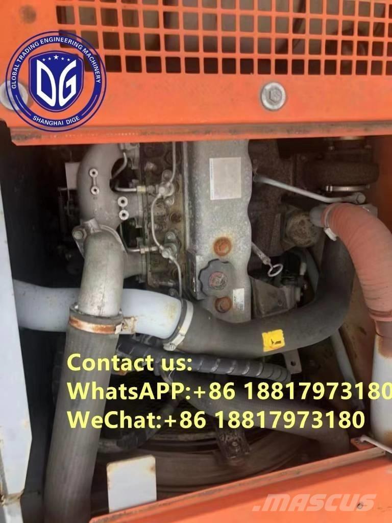 Hitachi ZX 135 US Telakaivukoneet