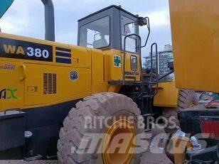 Komatsu WA 380 Pyöräkuormaajat