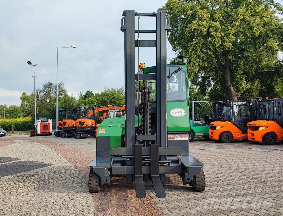 Combilift C4000 Nelitietrukit