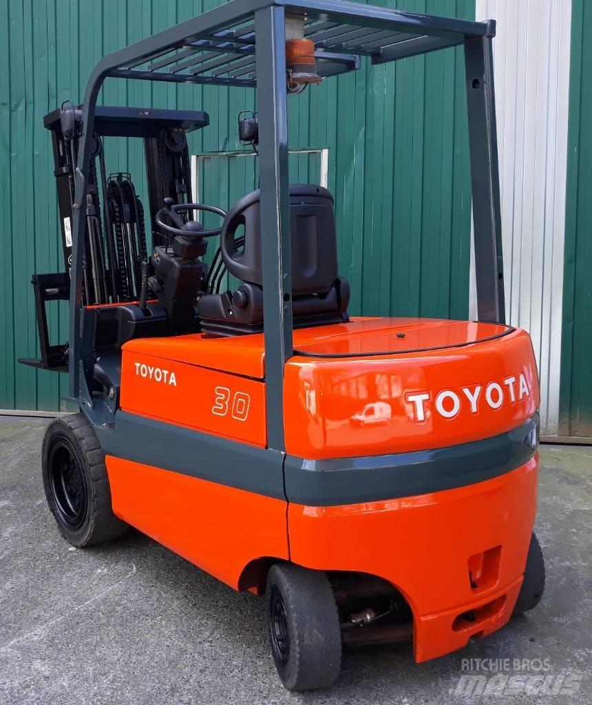Toyota FBMF30 Sähkötrukit